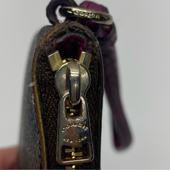 Coach Signature Wristlet 6X4 Brown/Burgundy F54629 CLASSIC CASUAL TRAVEL - Picture 5 of 13